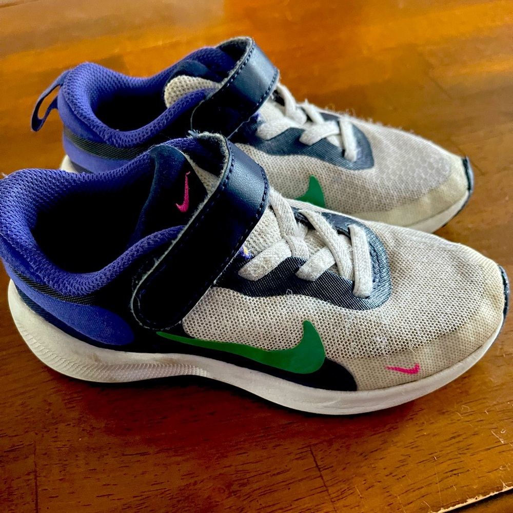 Girls size 10 Nikes